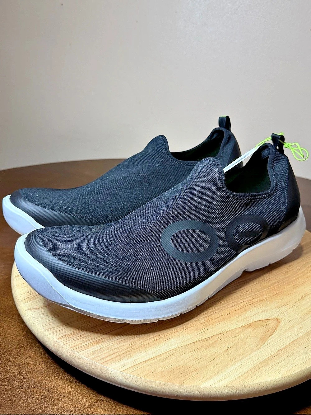 Oofos Men’s OOMG sport recovery shoes